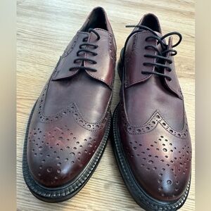 A Testoni Basic 
Size 10M
Brand NEW 
Leather 
Made in Romania